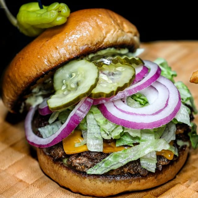 Smashburger - Classic Cheeseburger.