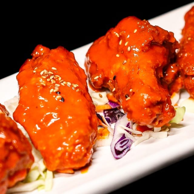 Extra Large Chicken Wings.